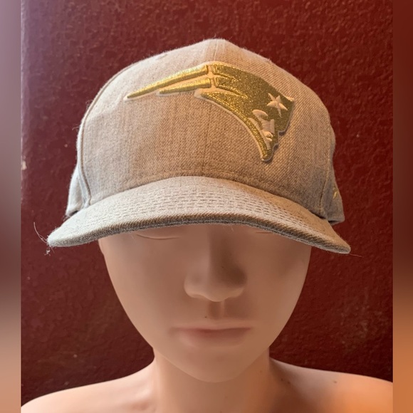 NEW ERA NEW ENGLAND PATRIOTS HEATHER GOLD EDITION 59FIFTY FITTED CAP - Picture 1 of 5